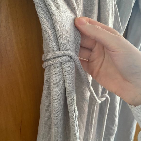 Aritzia Wilfred Free Katsia Wrap Top/Cardigan - Picture 5 of 8